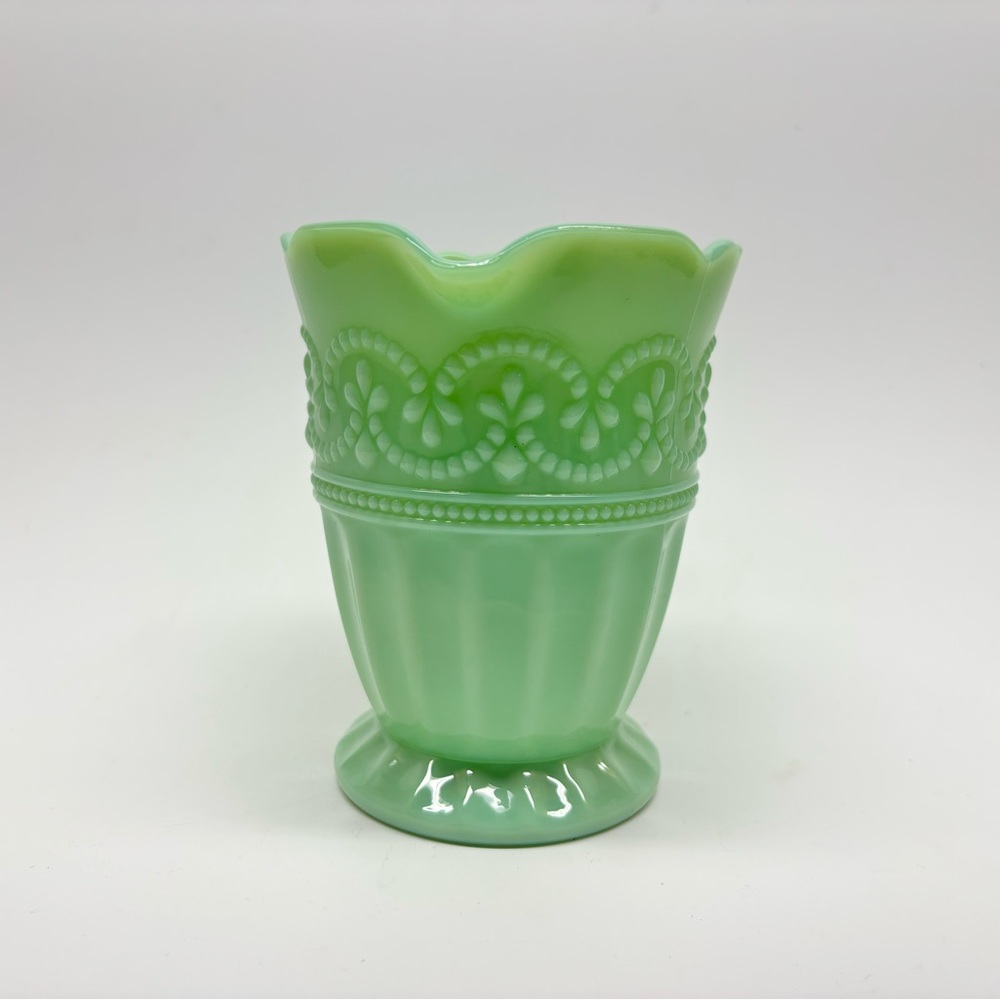 Pioneer Woman Timeless Beauty Jade Creamer NEW 9.3oz - Picture 2 of 6